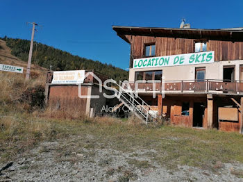 maison à Seyne les alpes (04)