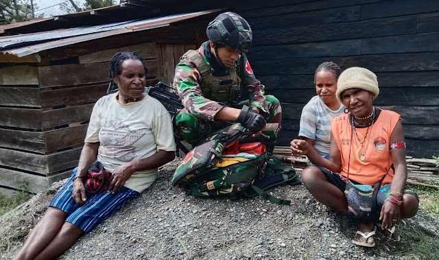 Satgas Kodim Yalimo Yonif RK 751/VJS Gencar Lakukan Anjangsana dan Layanan Kesehatan