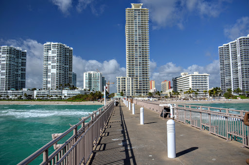 16501 Collins Ave, Sunny Isles Beach, FL 33160, USA