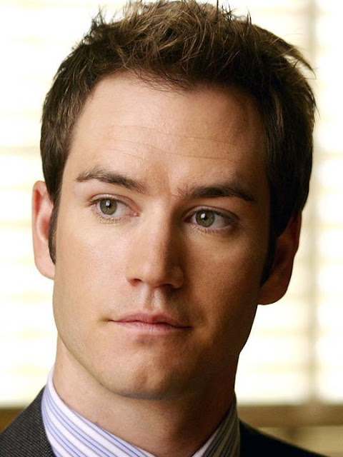 Mark Paul Gosselaar Profile Dp Pics