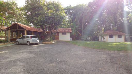 Comunidade Missionária São José, R. Dr. José Nicolau Milco, 17 - Vila Santa Rita, Guaratinguetá - SP, 12520-150, Brasil, Centro_Comunitrio, estado Sao Paulo