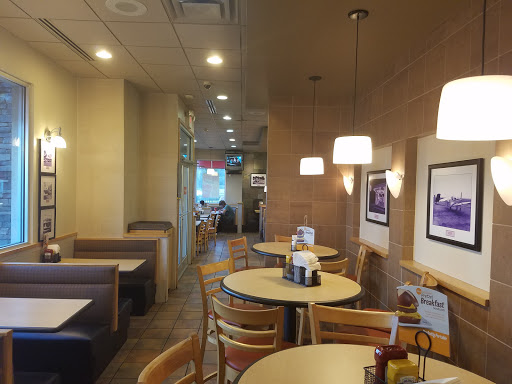 Fast Food Restaurant «DQ Grill & Chill Restaurant», reviews and photos, 1418 Armory Dr, Franklin, VA 23851, USA