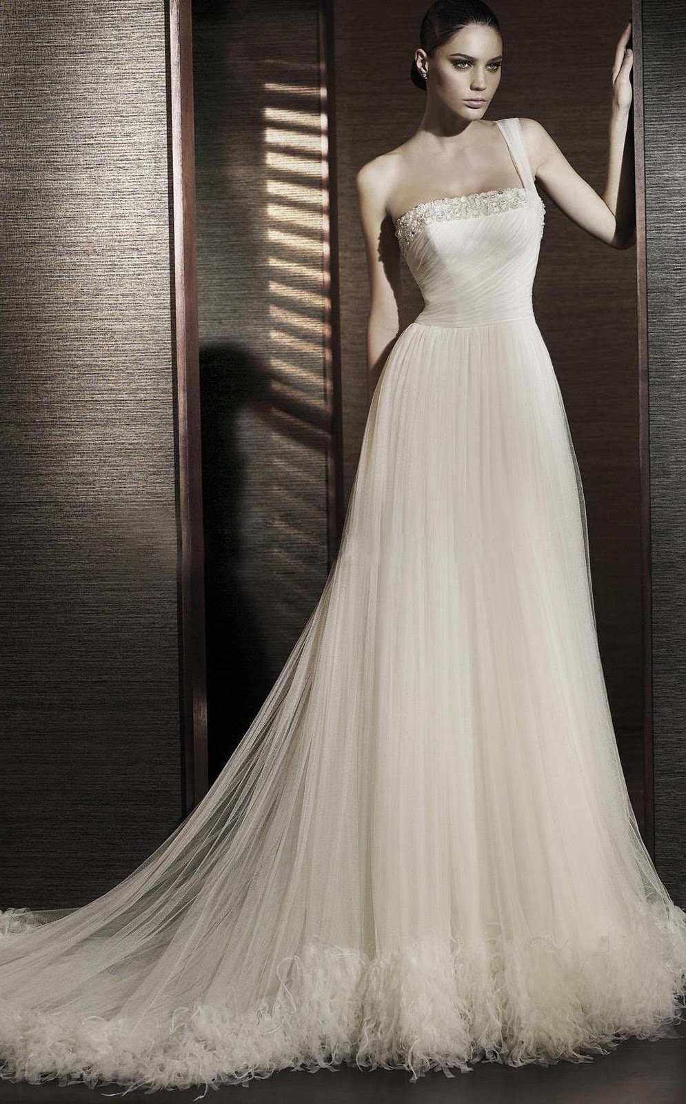 one shoulder wedding dresses