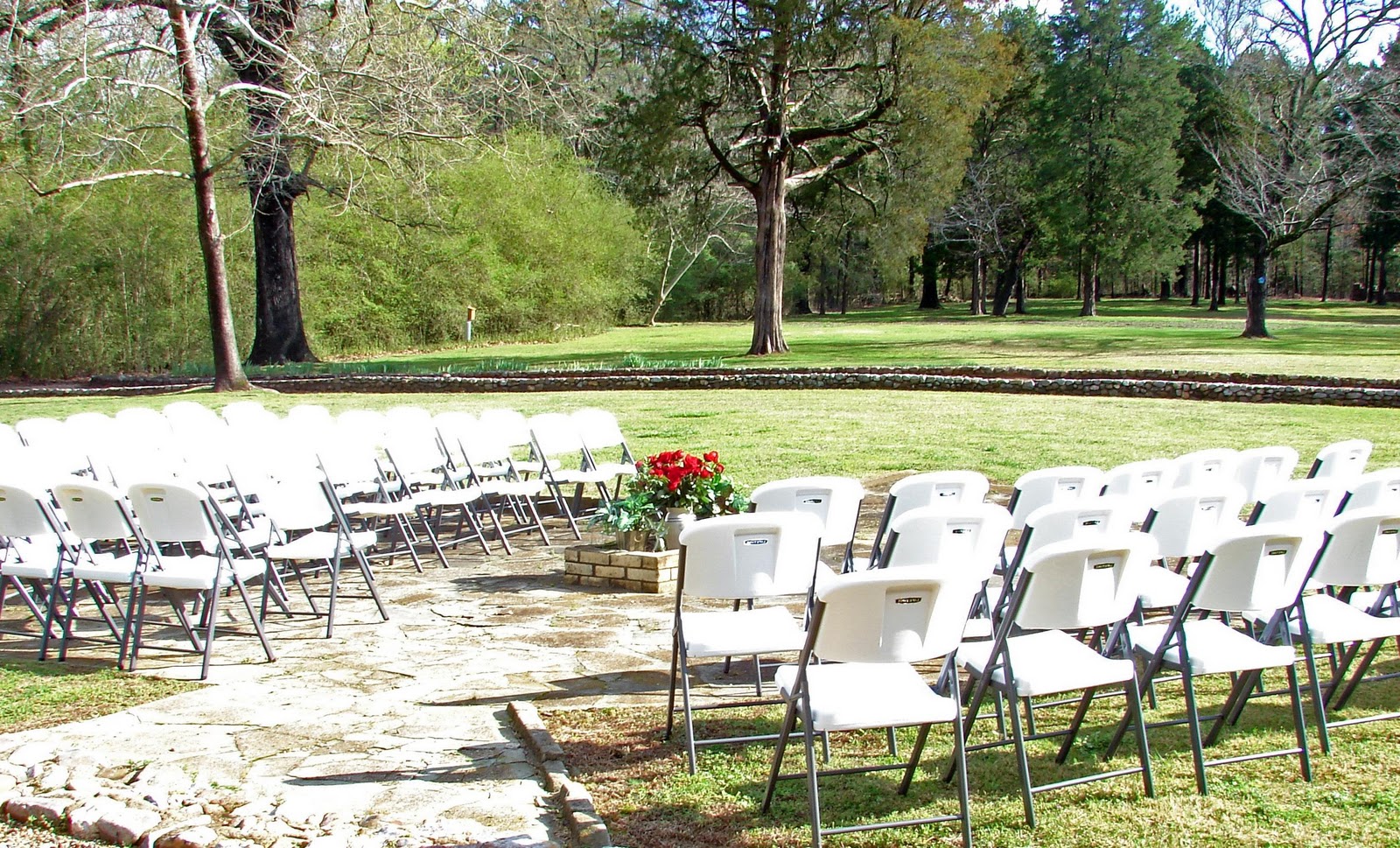 backyard wedding ideas 2