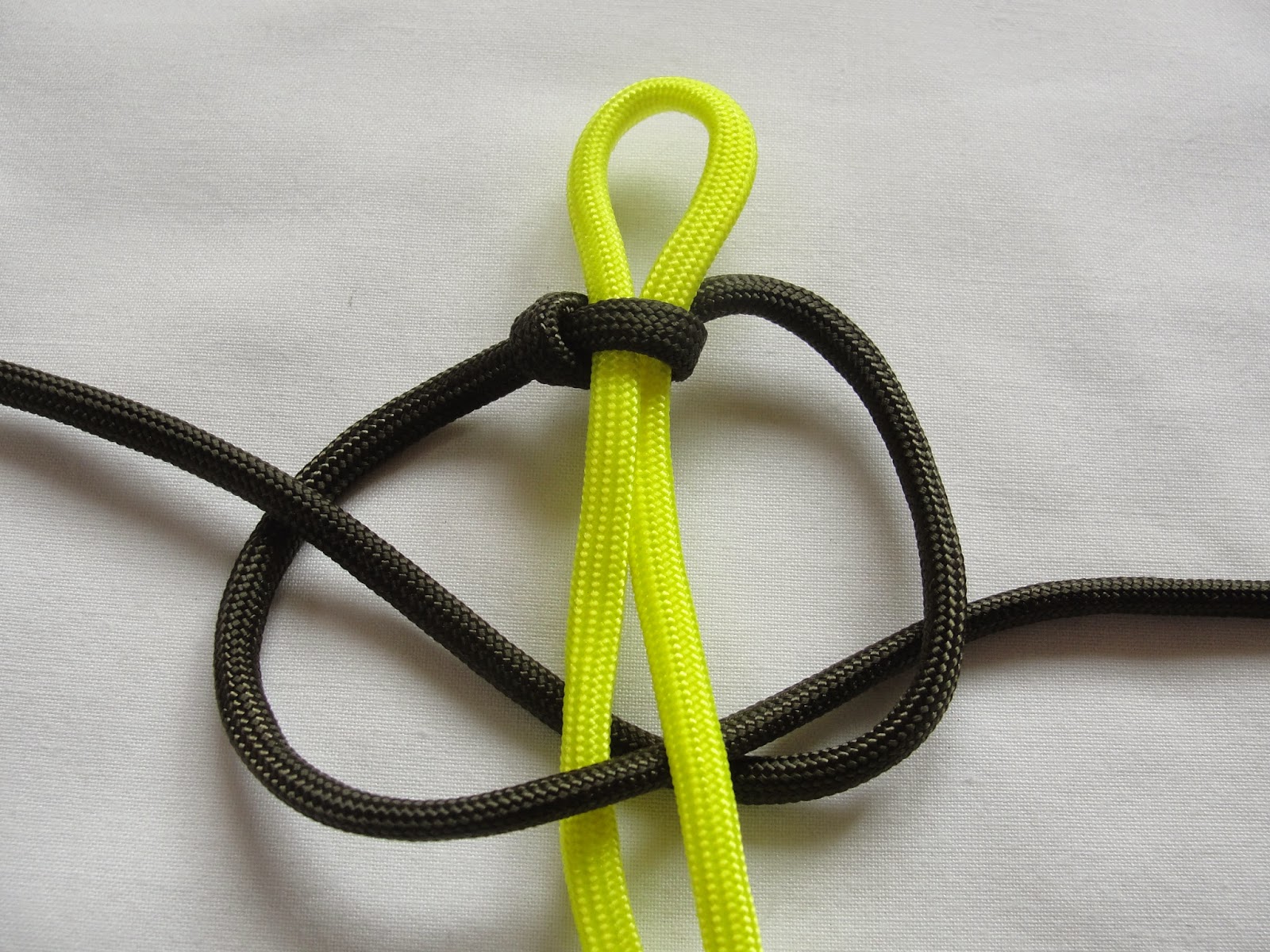 The Outdoor Traditionalist Paracord Knitting