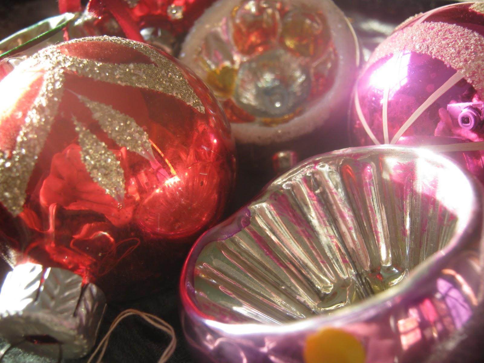 Christmas tree baubles,