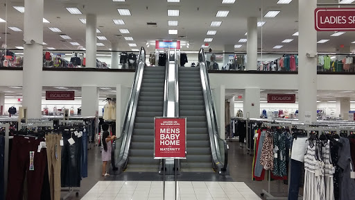 Clothing Store «Burlington Coat Factory», reviews and photos, 100 S 69th St, Upper Darby, PA 19082, USA