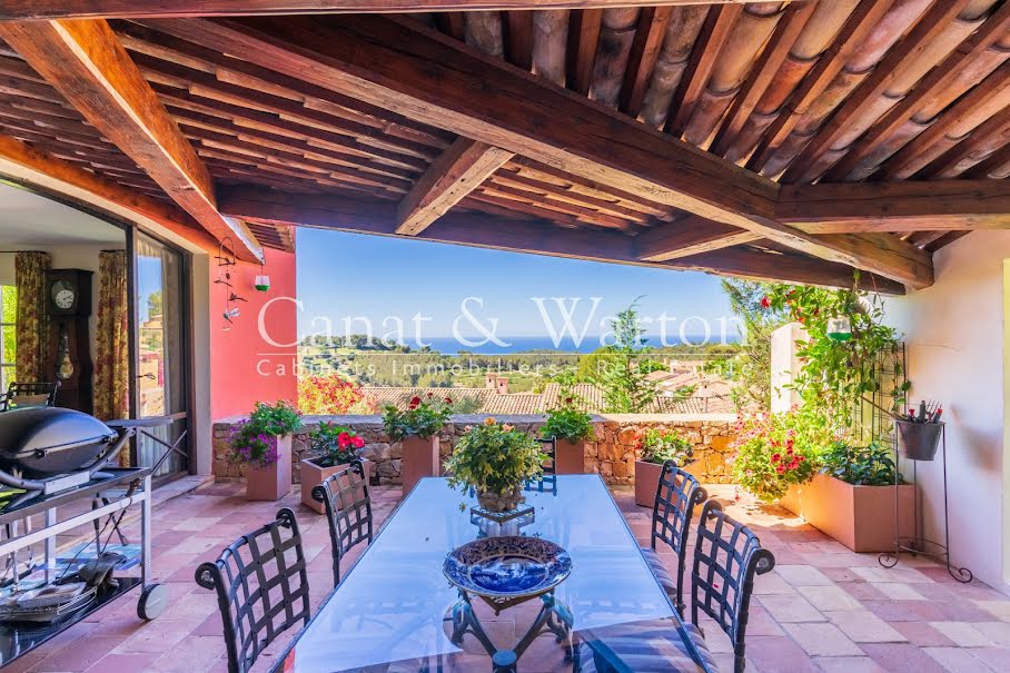 Vente villa 6 pièces 335 m² à Bandol (83150), NaN €