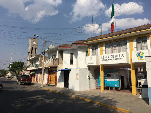 Oficialía del Registro Civil Número 8, Calle Ramón Martínez Zamora 42, Manuel López Cotilla, 45615 San Pedro Tlaquepaque, Jal., México, Oficina de gobierno local | JAL