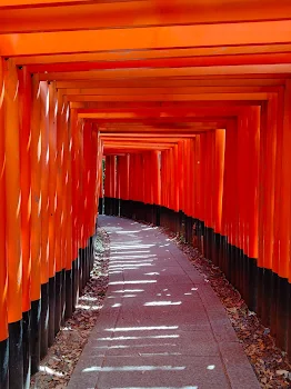 「神隠し」のメインビジュアル