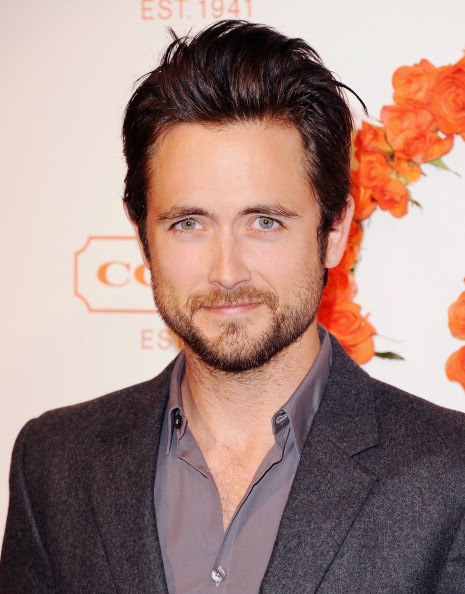 Justin Chatwin Profile Pics Dp Images