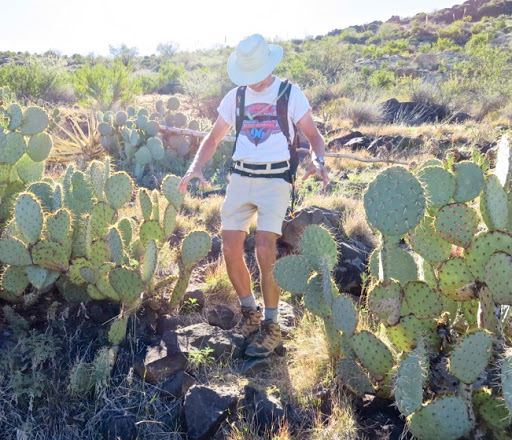 HikingtoTopofBlackTopMesa-26-2015-11-24-19-48.jpg