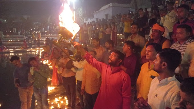 शाहगंज के बौलिया घाट 11 हजार दीपो से जगमगाया, राम भक्तो का उमड़ा जन सैलाब 