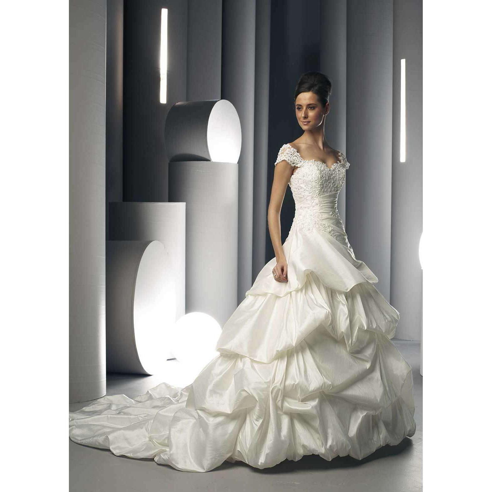 Davinci Bridal Wedding dresses