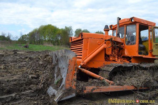 Бульдозер на Ковельській 17