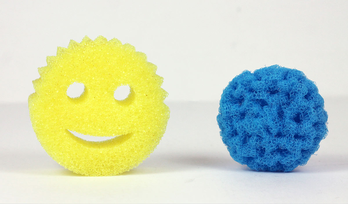 Scrub Daddy Smile Sponge in Lemon Scent