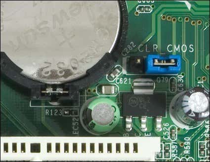 effacer cmos