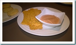 Spicy crackers with dip