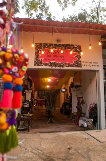 Maya Ropa Artesanal, 29960, Primera Avenida Nte. Pte. 9, La Cañada, Palenque, Chis., México, Tienda de baratijas | CHIS