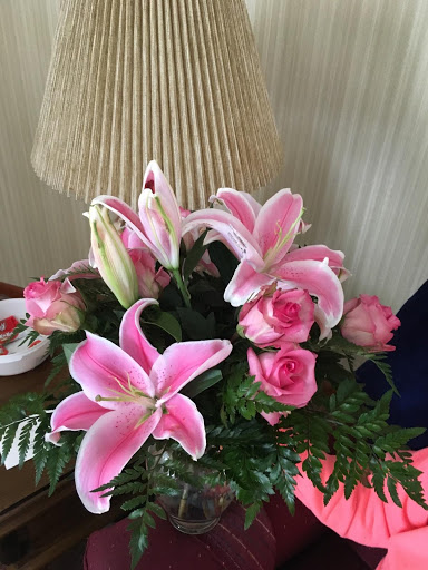 Florist «White Floral Co», reviews and photos, 2218 E Center St, Kingsport, TN 37664, USA