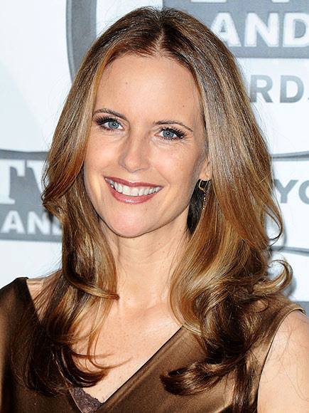 Kelly Preston Profile pictures, Dp Images, Display pics collection for whatsapp, Facebook, Instagram, Pinterest.