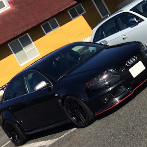 RS4 セダン