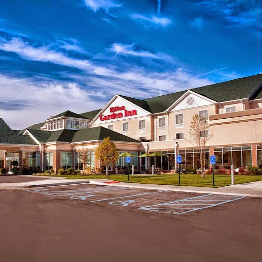 Hilton Garden Inn St. Louis Airport logo