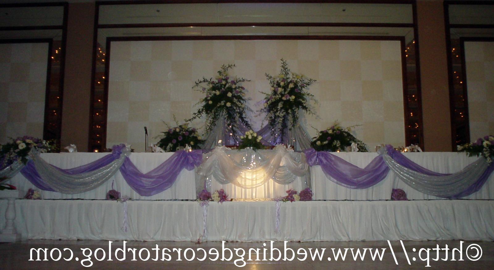 Decorating a long head table