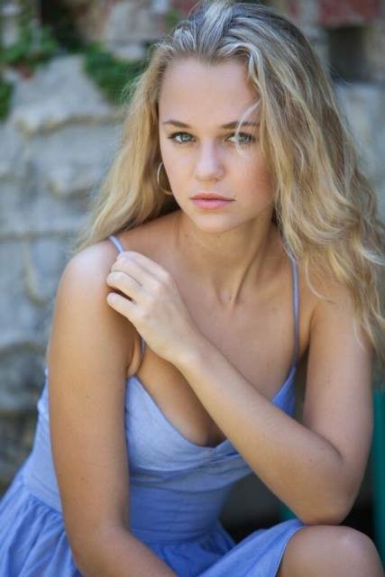 Madison Iseman Awesome Profile Pics