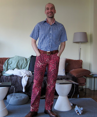 male pattern boldness: Joy to the World, the Pants are Done!