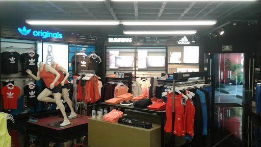 Innovasport Polanco, Calle Horacio #203, Colonia Polanco, Delegación, Miguel Hidalgo entre calles Suderman y Taine, 11560 Ciudad de México, CDMX, México, Tienda de deportes | Ciudad de México