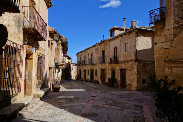 Un paseo por Pedraza (Segovia). El medievo tras la muralla. - De viaje por España (5)