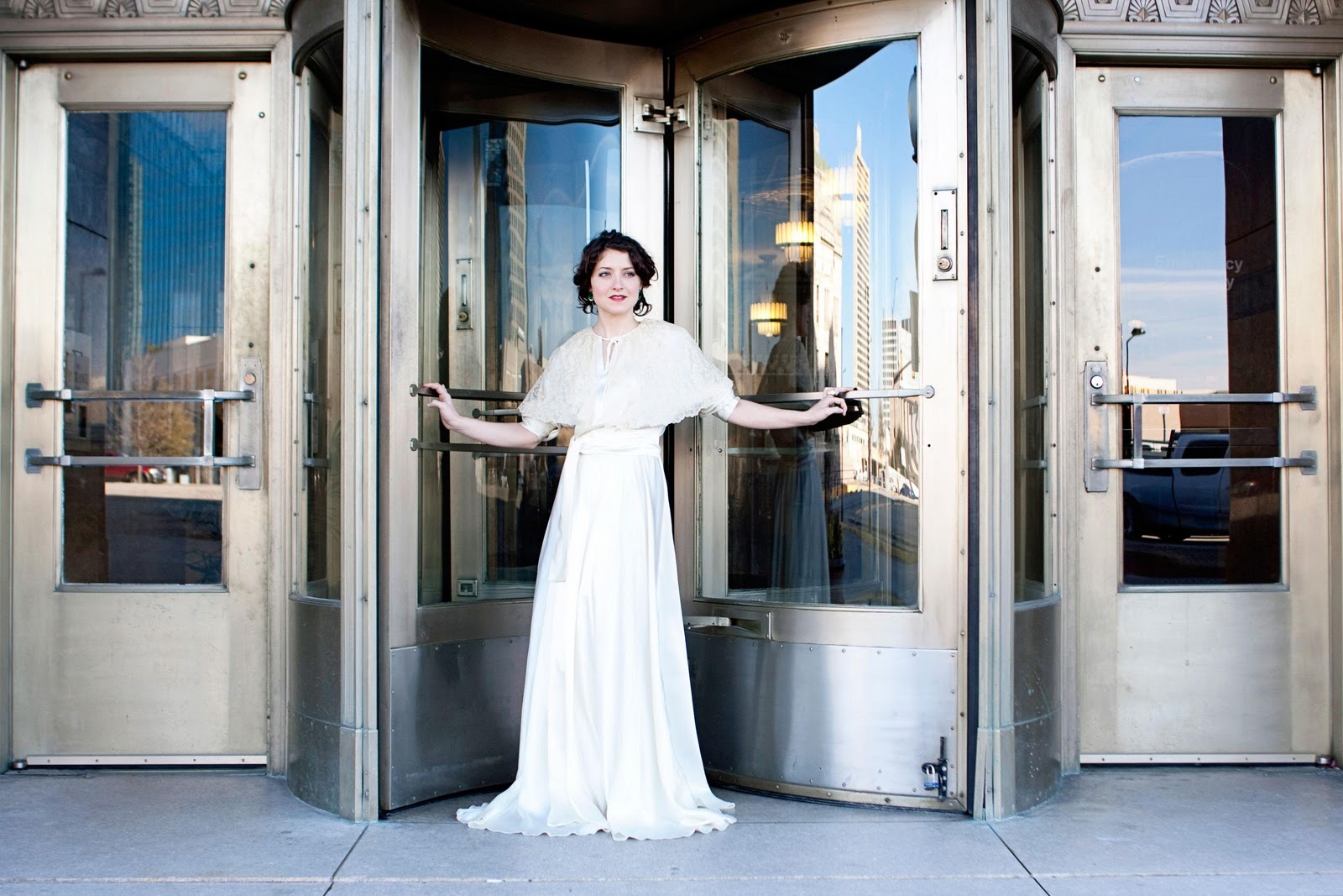 Blue Eye Brown Eye :: Vintage Wedding Dresses