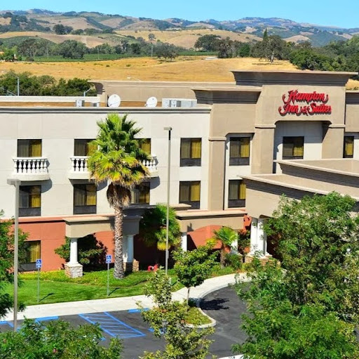 Hampton Inn & Suites Paso Robles logo