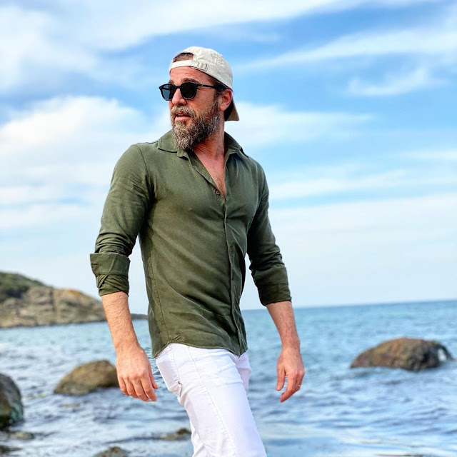 Engin Altan Düzyatan Latest Photo in dashing style. - Muddassir Plat Forum