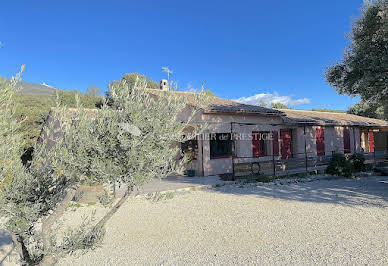 Villa with pool and terrace 5