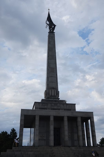 Remontando el Danubio: Bratislava en dos días - Blogs de Eslovaquia - 19/09- Centro y Slavín: De leyendas y un cementerio militar (52)