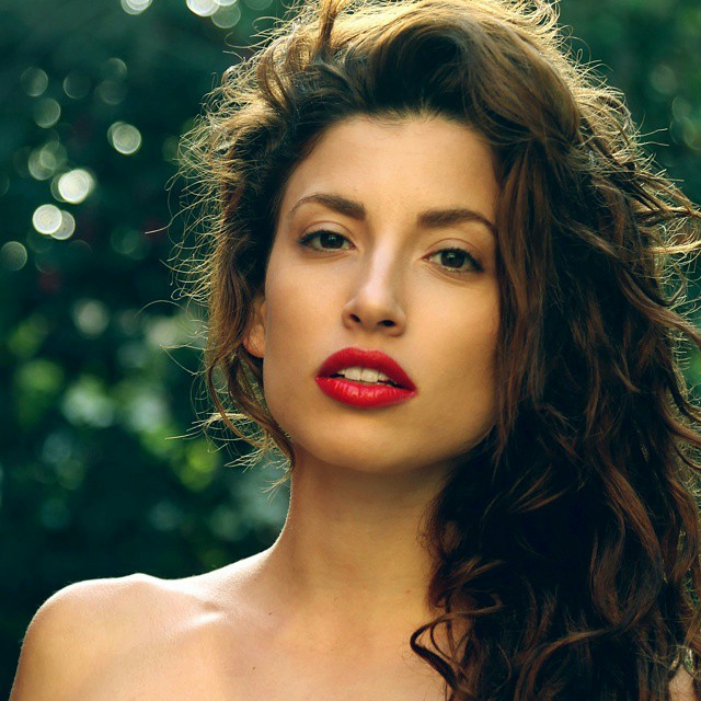 Tania Raymonde Profile Pics Dp Images