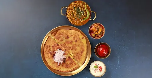 1 Paneer Aloo Mixed Paratha With Chole