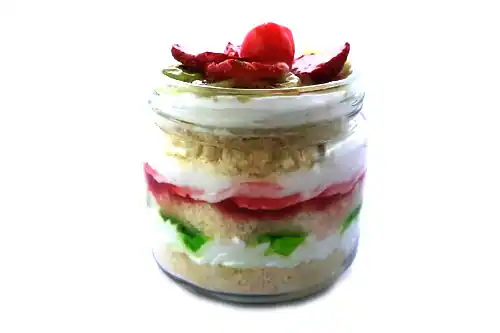 Eggless Strawberry Kiwi Jar Cake [350 Ml]