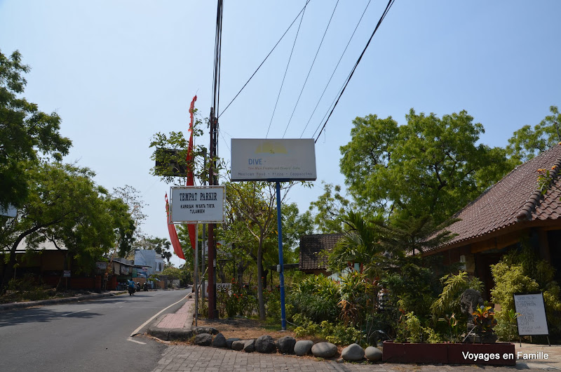 Tulamben parking area