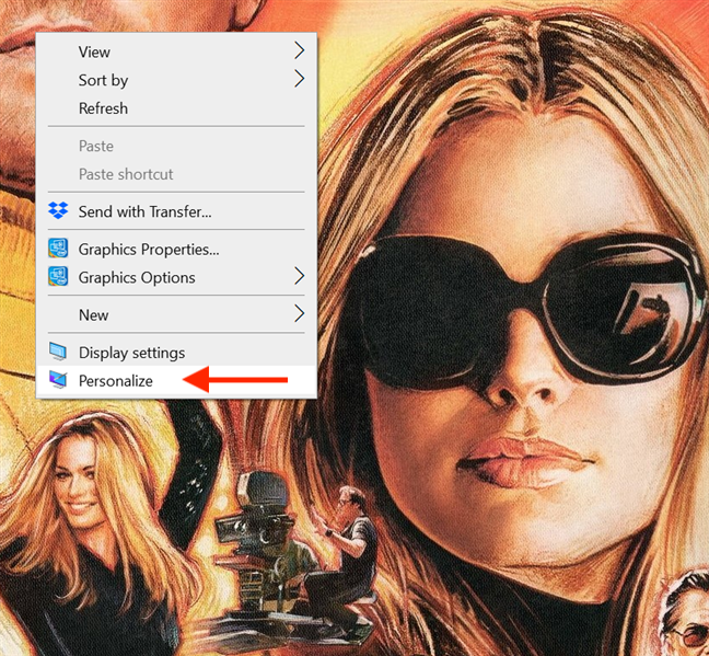Нажмите или нажмите «Персонализация» в контекстном меню.