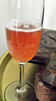 Smith Teamaker tea on tap (available in the keg or also in growlettes) Strawberry Honeybush Sparkling Iced Tea