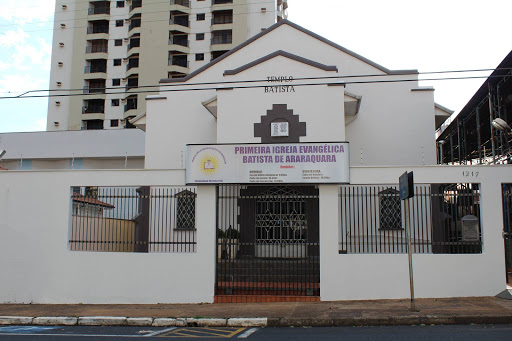 Primeira Igreja Evangélica Batista de Araraquara, R. Itália, 1217 - Centro, Araraquara - SP, 14801-350, Brasil, Local_de_Culto, estado São Paulo