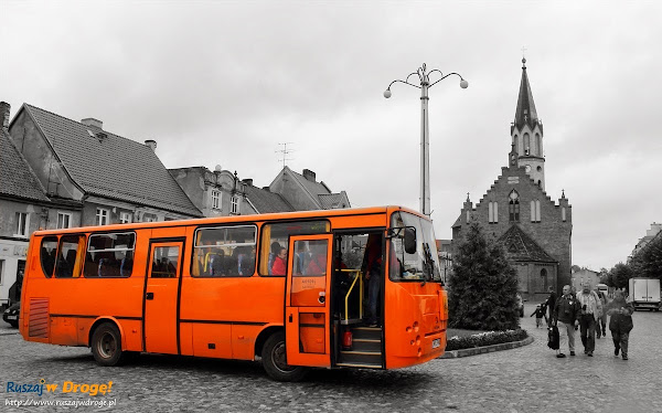 Nowy Staw początek wycieczki przed Kościołem Ewangelickim