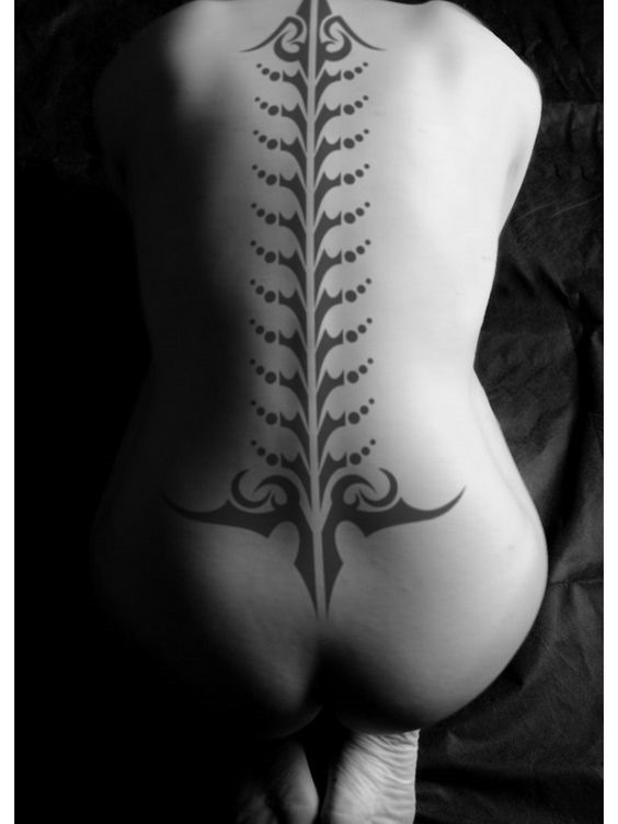 tribal_tatuagem_coluna_vertebral