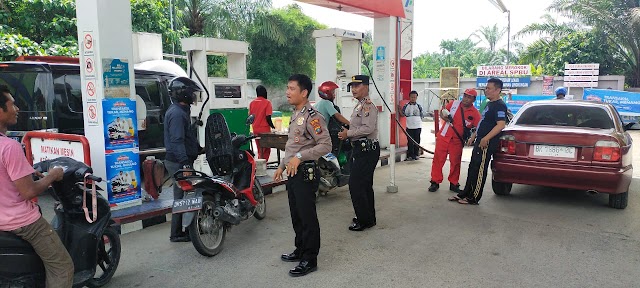 Sat Binmas Polres Tebing Tinggi Sambang Dan Beri Himbauan Di SPBU Tambangan 