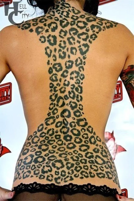 incrvel_cheetah_print_volta_completa_da_tatuagem incrvel_cheetah_print_volta_completa_da_tatuagem