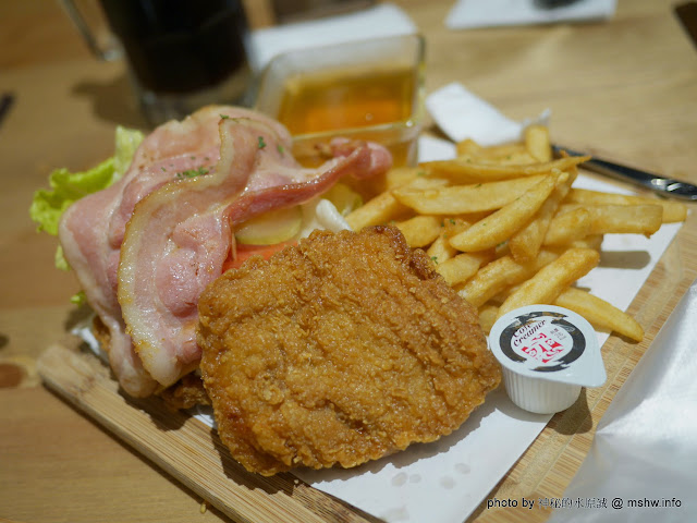 【食記】台中Mambo Burger 慢堡 (東海店)@龍井東海夜市捷運BRT東海別墅 : 口味與實力兼具, 值得慢慢品嘗的手作料理 下午茶 區域 午餐 咖啡簡餐 披薩 捷運美食MRT&BRT 早餐 晚餐 漢堡 焗烤 燉飯 西式 輕食 飲食/食記/吃吃喝喝 龍井區 