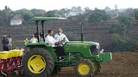 Presiden Jokowi Dorong Petani Gunakan Corn Planter Untuk Tanam Jagung